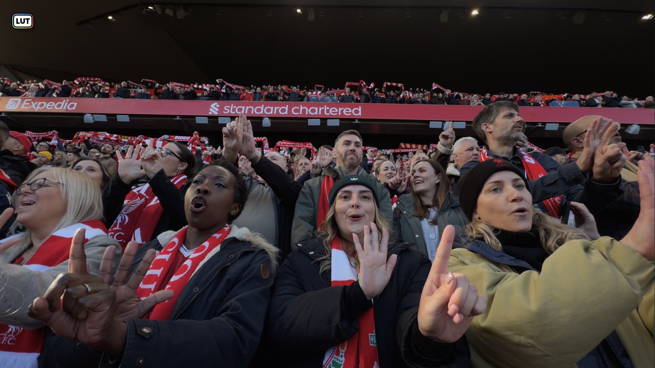 carlsberg-and-liverpool-fc-bring-fans-together-to-sign-the-iconic-anthem-youll-never-walk-alone-in-british-sign-language-5.jpeg